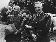 360px-Chiang_Kai_Shek_and_wife_with_Lieutenant_General_Stilwell